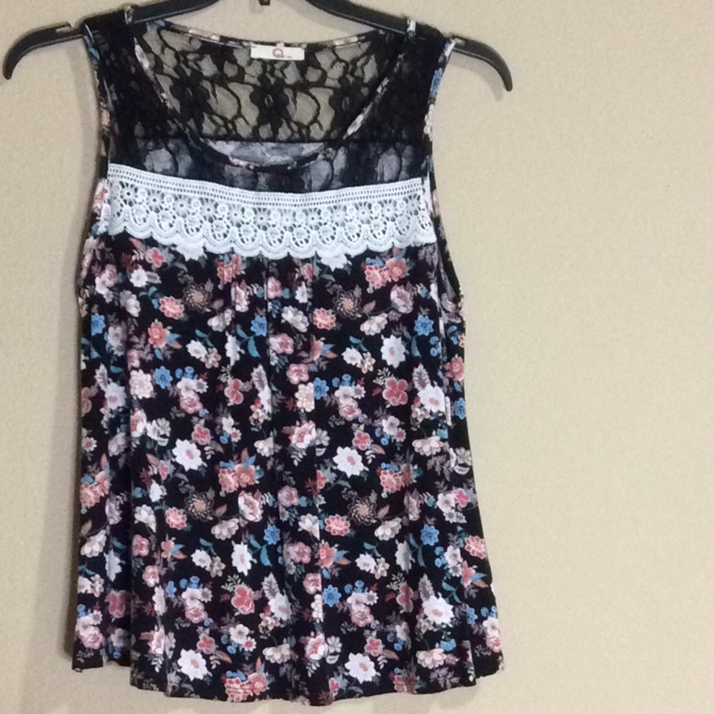 Floral tank top